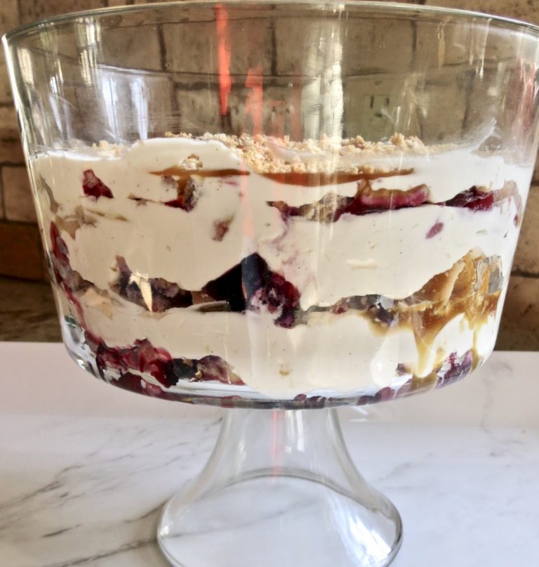 Easy Pie Trifle Dessert in a trifle bowl.