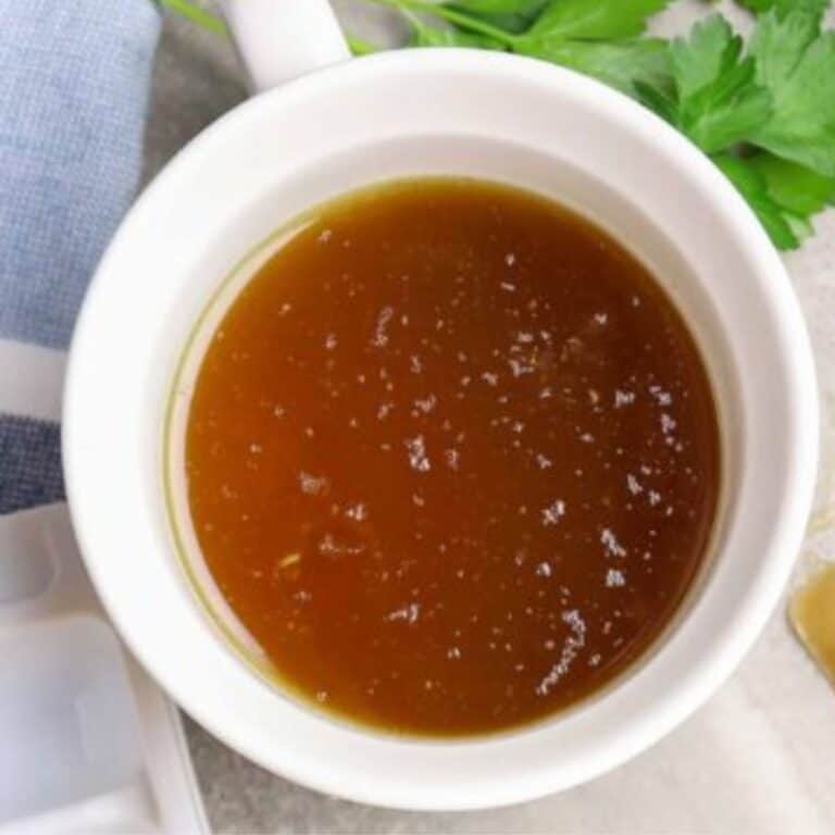 Making Delicious Bone Broth In The Instant Pot